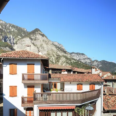 Apartment Traditional In Poffabro With Fireplace Frisanco