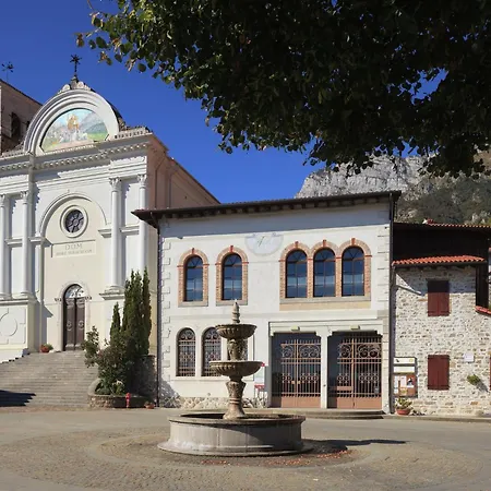 Traditional In Poffabro With Fireplace Apartment *