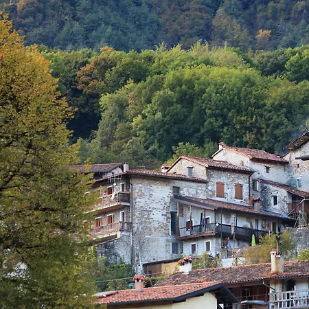 Traditional In Poffabro With Fireplace Apartamento Frisanco